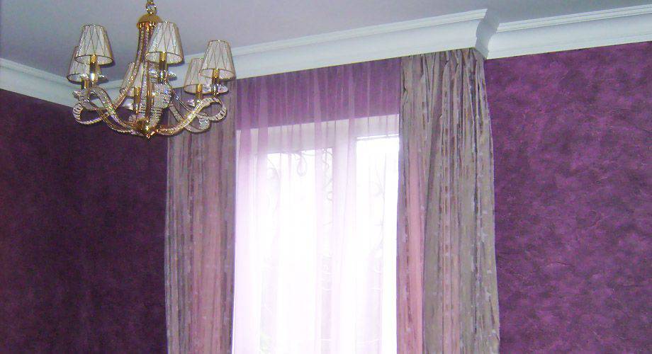 шторы пастельного цвета в спальню