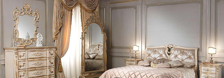 пример классических штор в интерьере спальни